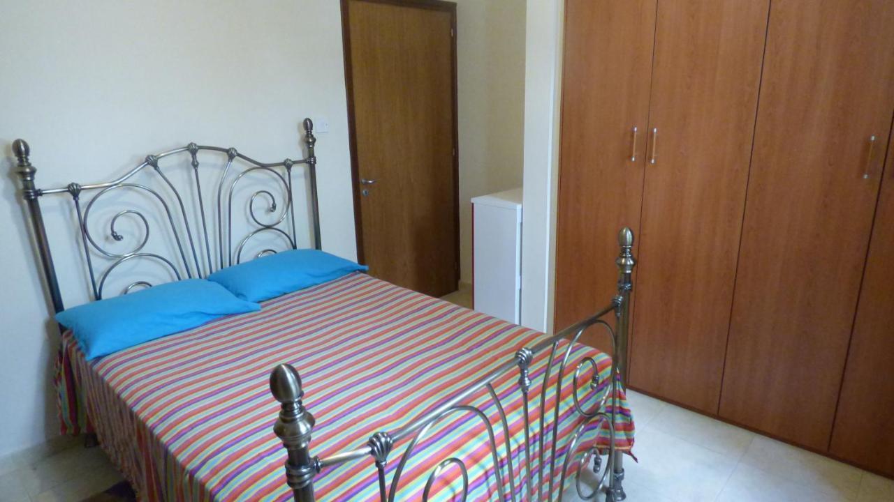 Kalampakas Guesthouse Ларнака Екстериор снимка